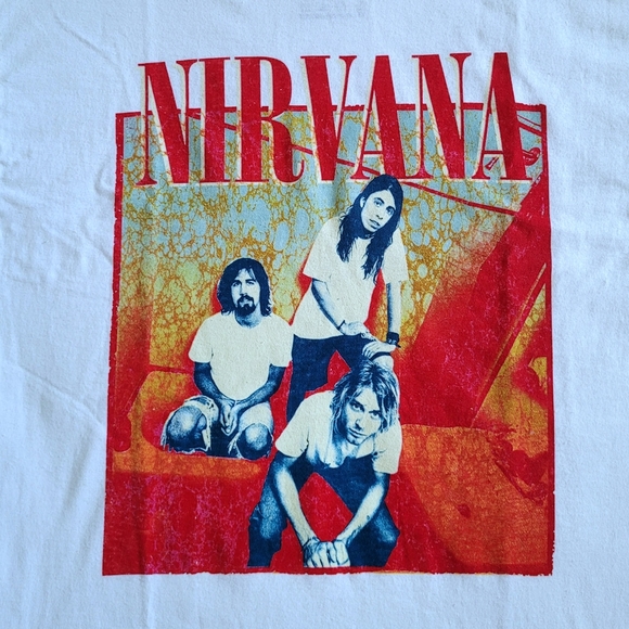 ✨️HP✨️ NIRVANA☸️ Graphic Tee👕 - Picture 9 of 11